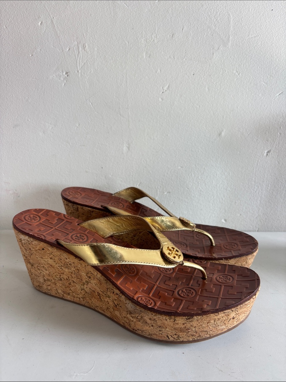 Tory Burch Thora Metallic Gold Leather Cork Wedge Thong Sandals